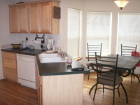 Kitchen w/Nook